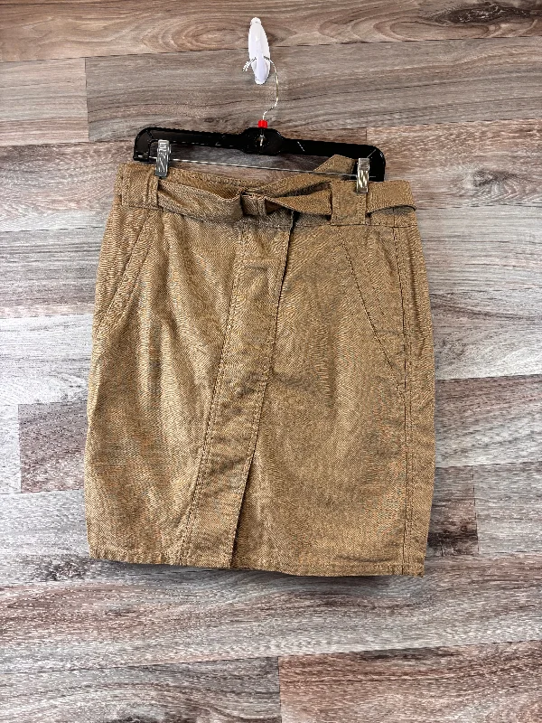 Don’t Wait – Deals Won’t Last!Green Skirt Mini & Short Loft, Size 10
