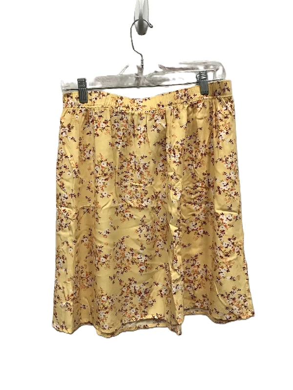 Only a Few Left – Order Now!Yellow Skirt Mini & Short By Old Navy, Size: 20