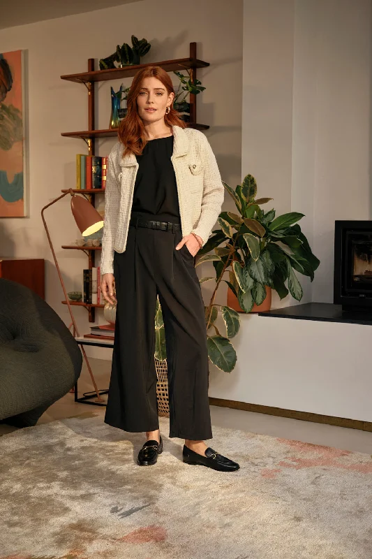 Limited-Time Price Drop!Textured Pocket Detail Crop Knit Jacket
