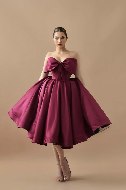 Huge Price Cuts Await!2024 Satin Short Prom Dresses with Big Bow Neckline
