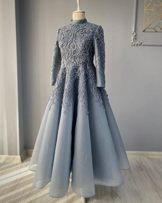 As photo(Grey)