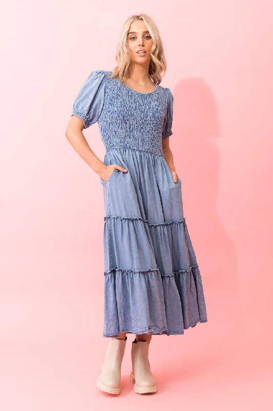 Huge Savings – Act Now!Ellie Denim Midi Lyocell Dress