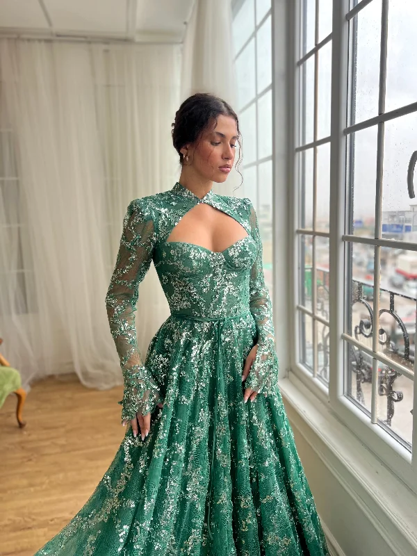 Today Only – Don’t Miss It!Emerald Ivy Corset Gown