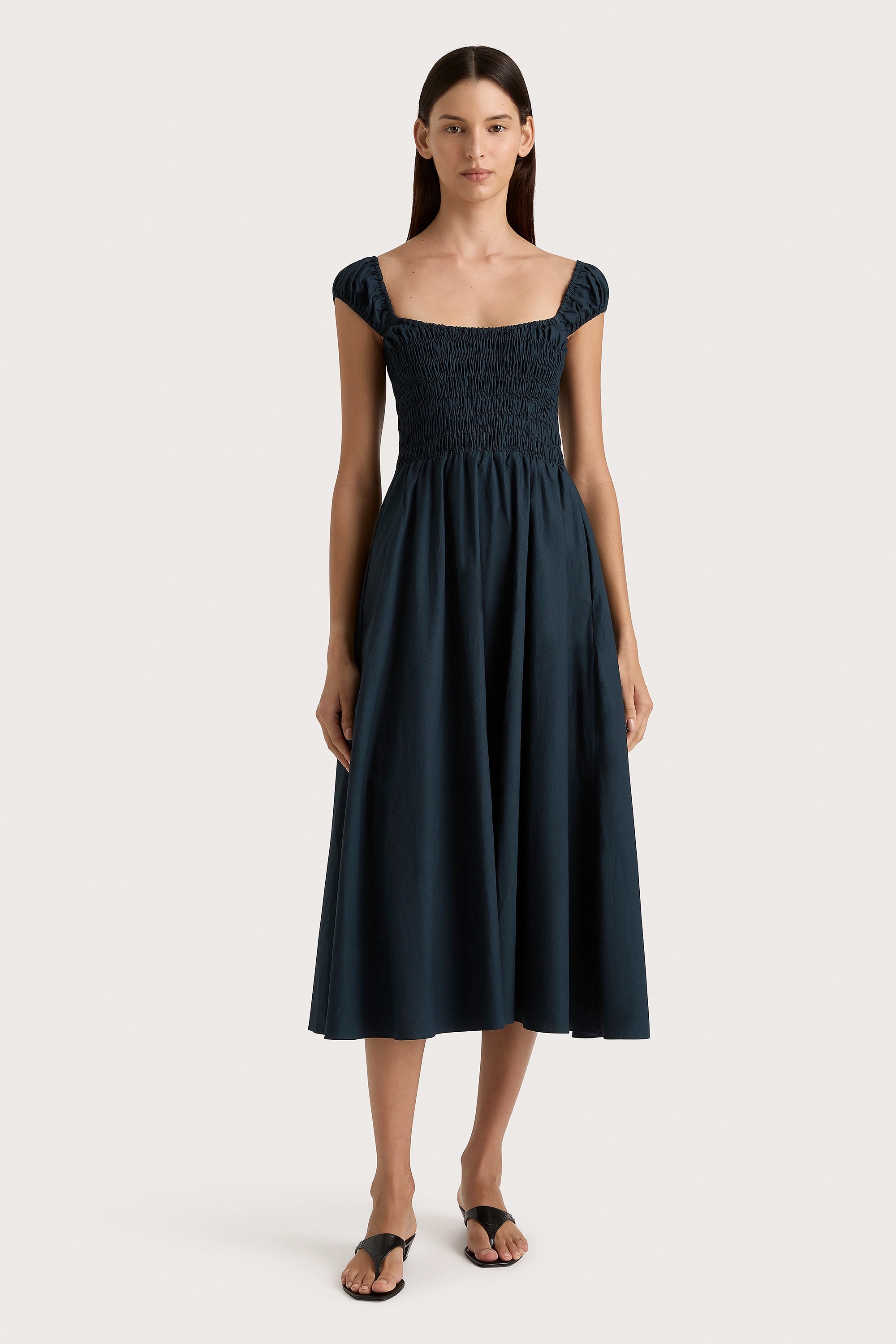 Time to Snag a Bargain!Lene Midi Dress Navy