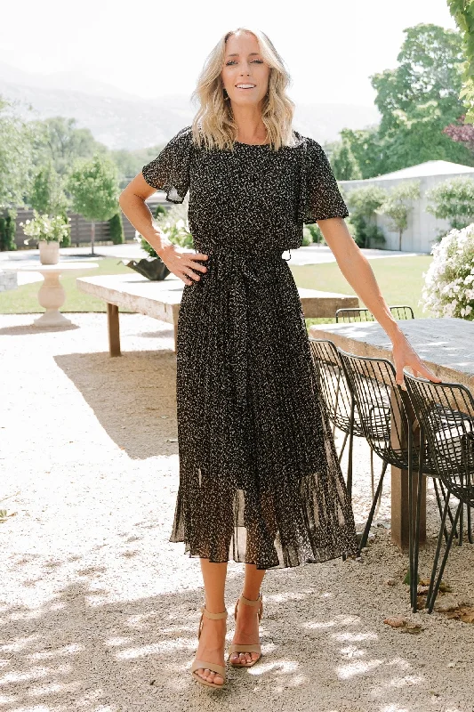Exclusive Deals Just for You!Prim Pleated Dress | Black Print