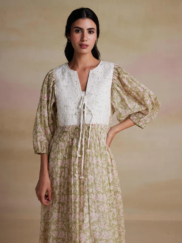 Flash Deals – Act Quickly!Watercress Chintz Dress