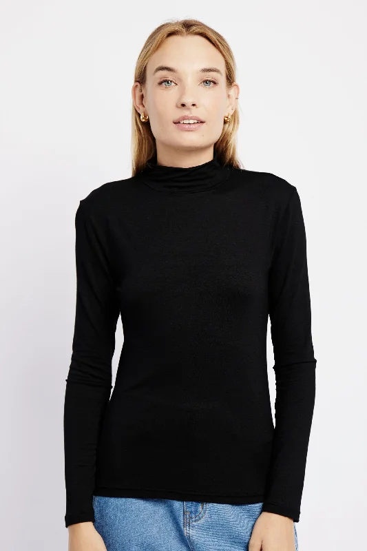 Everything Must Go!Basic Longsleeve Polo in Black