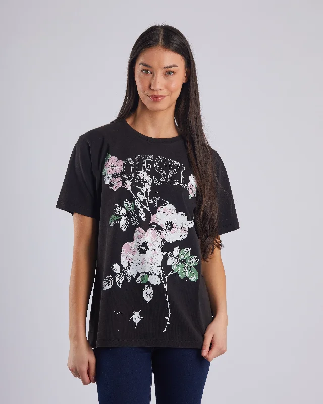 Only a Few Left – Order Now!Lavanna Tee Black