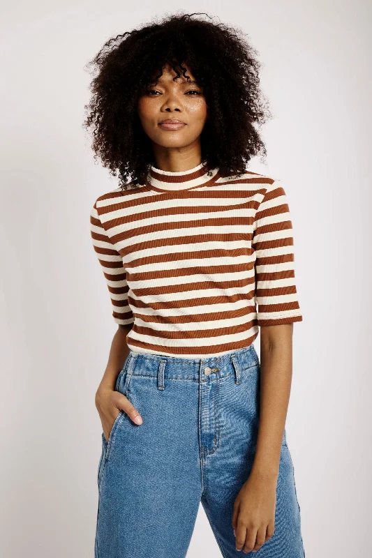 Save Like Never Before!The Essential Polo Basic with Ballerina Sleeve in Chestnut and Milk
